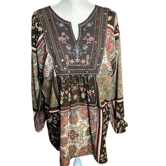 Art And Soul Tops - Art and Soul Patterned Light Weight Long Sleeve Shirt